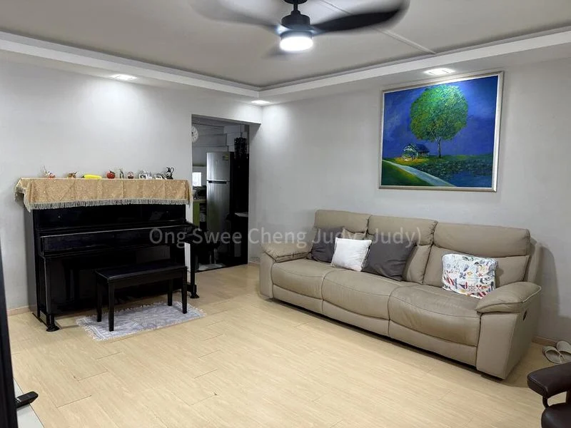3 Room (3NG) HDB for Sale in  302 Clementi Avenue 4 - Image 3