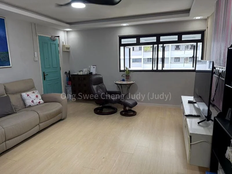 3 Room (3NG) HDB for Sale in  302 Clementi Avenue 4 - Image 1
