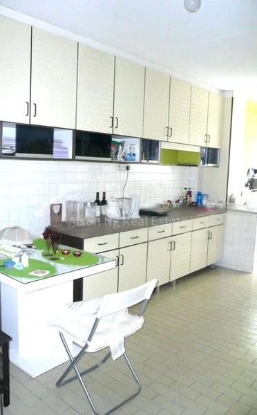 3 Room (3A) HDB for Rent in 243 Tampines Street 21 - Image 1