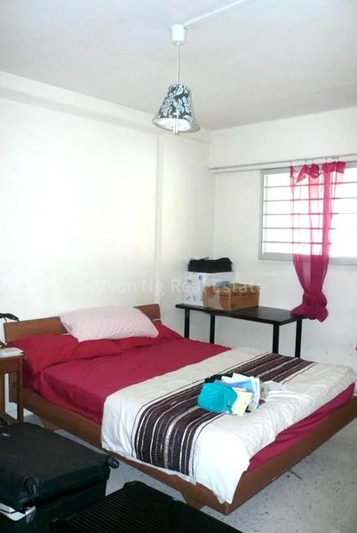 3 Room (3A) HDB for Rent in 243 Tampines Street 21 - Image 3