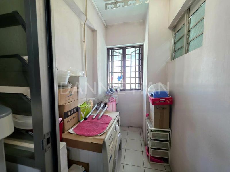 5 Room (5I) HDB for Sale in  21 Queen's Close - Image 10
