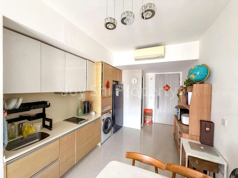 2 Bed Condo for Sale in  Sea Esta - Image 3