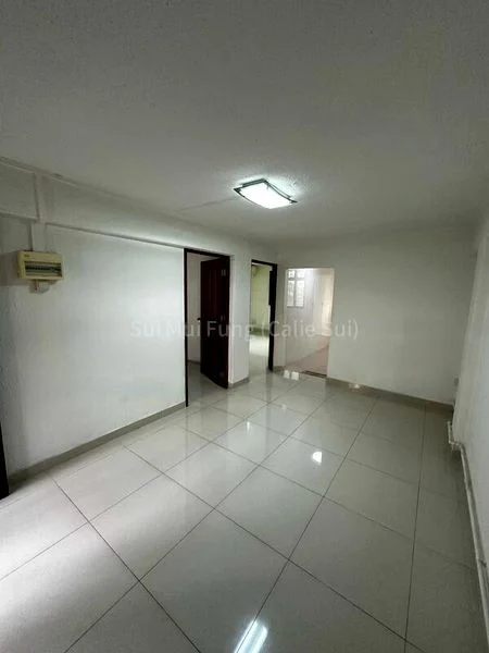 3 Room (3I) HDB for Sale in  92 Commonwealth Drive - Image 1