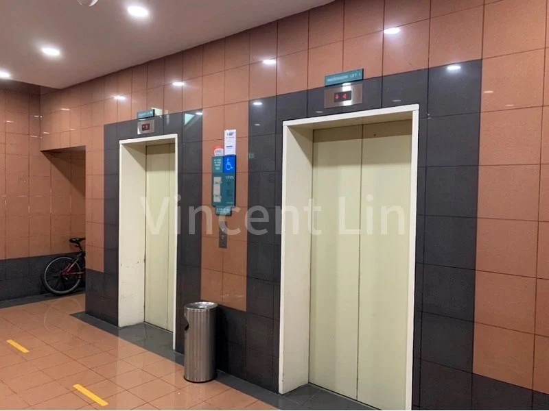 Light Industrial (B1) for Rent in  Amtech Building - Image 5