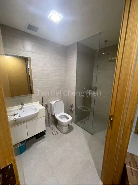 Master Room (Condo) for Rent in  Loft 33 - Image 11