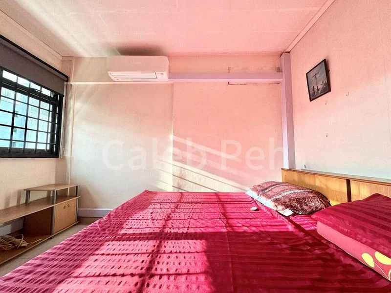 Common Room (HDB) for Rent in  703 Woodlands Drive 40 - Image 1