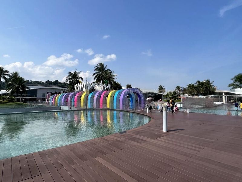 Food & Beverage for Rent: Prime F&B shop with high foot traffic at Harbourfront, direct MRT access. - Image 3