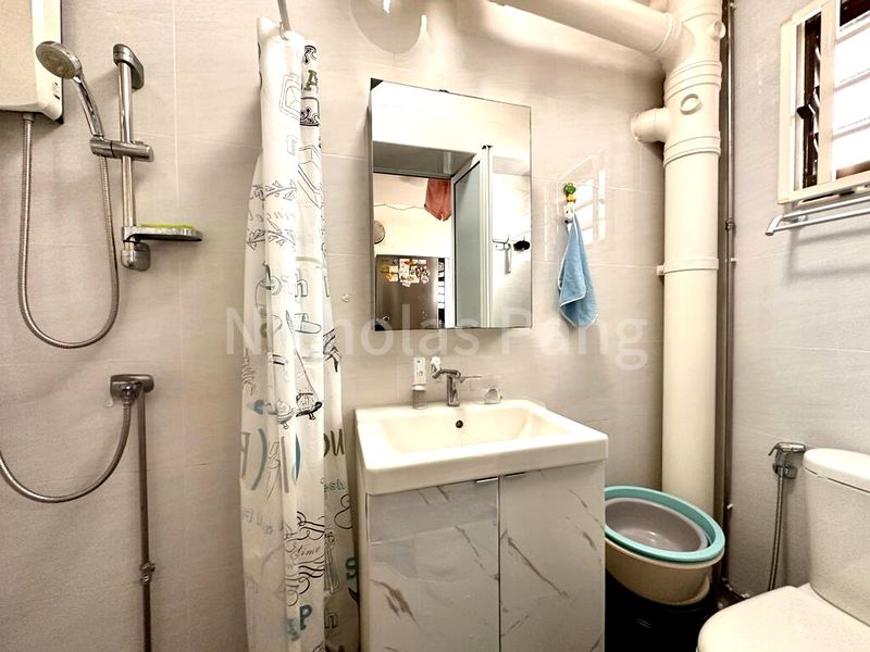 5 Room (5I) HDB for Sale in 588A Montreal Drive - Image 12