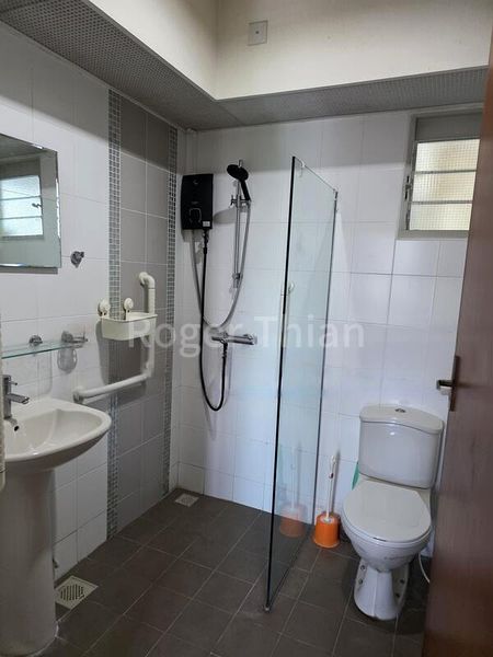 Room (HDB) for Rent in  127A Kim Tian Road - Image 5