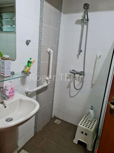 Room (HDB) for Rent in  127A Kim Tian Road - Image 13