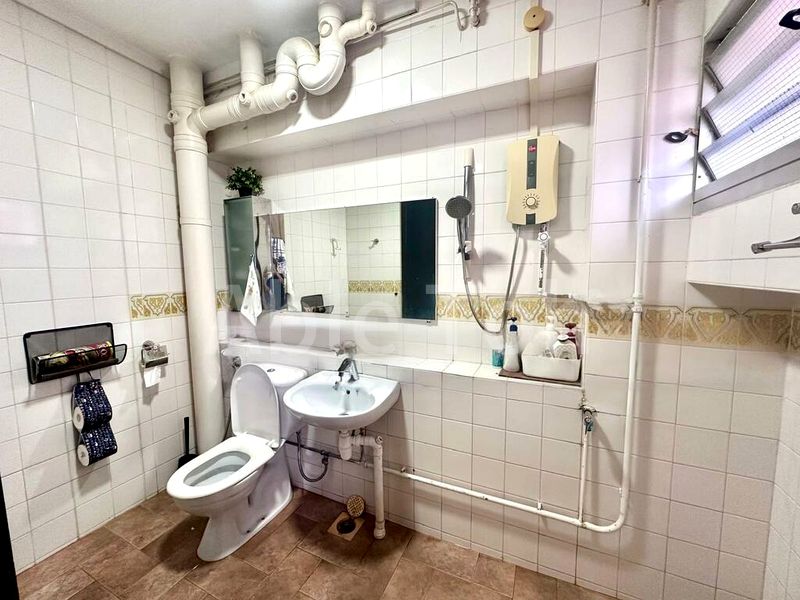 Common Room (HDB) for Rent in  556 Choa Chu Kang North 6 - Image 6