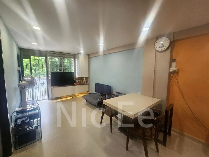 3 Room (3I) HDB for Sale in  3 Ghim Moh Road - Image 3
