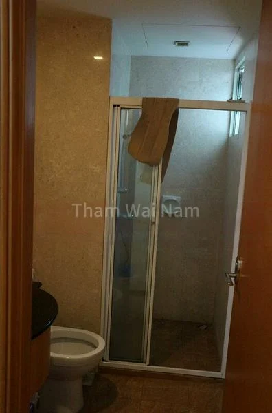 2 Bed Condo for Sale in  Queens - Image 8