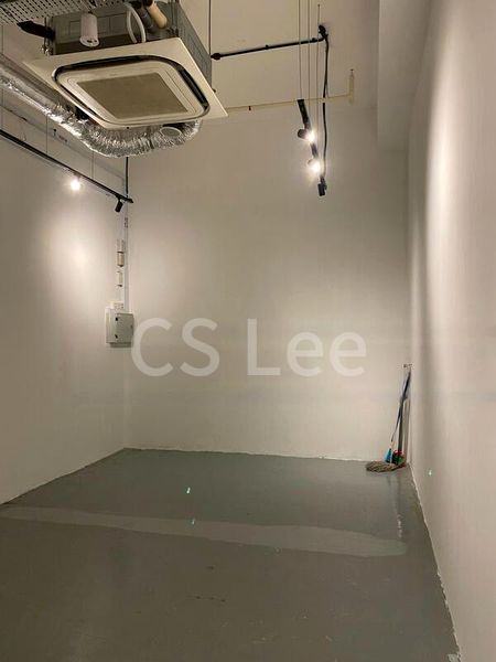 Other Retail for Sale: Oxley Tower Retail Shop - Image 1