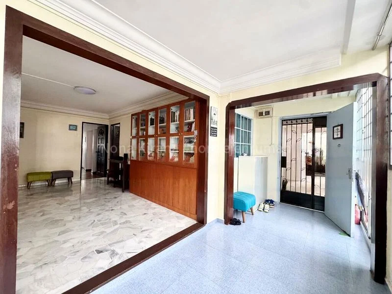 Executive HDB for Sale in  419 Woodlands Street 41 - Image 3