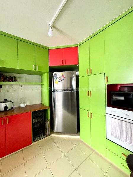 Executive HDB for Sale in  419 Woodlands Street 41 - Image 7