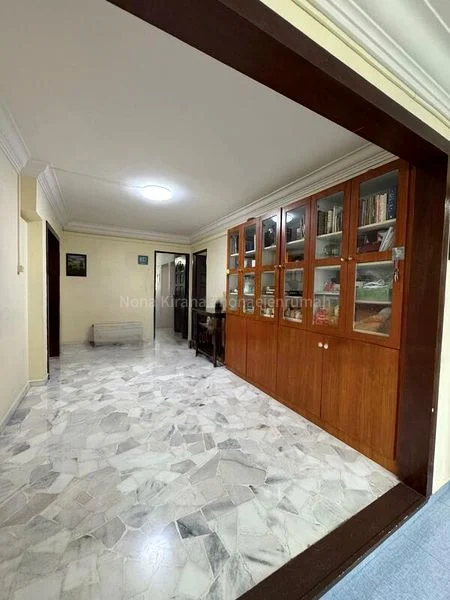 Executive HDB for Sale in  419 Woodlands Street 41 - Image 9