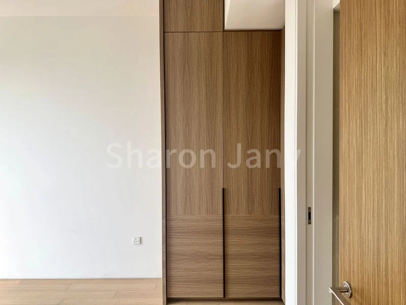 2 Bed Condo for Rent in  Echelon - Image 6