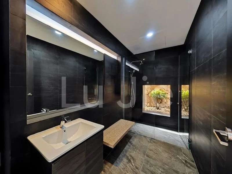 10 Bed Bungalow (Landed) for Rent in  The Tessarina - Image 2