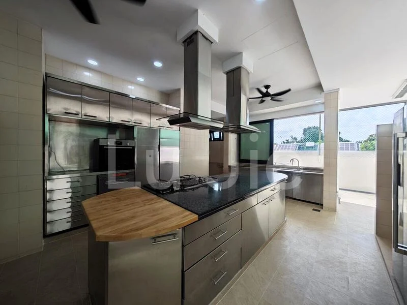 10 Bed Bungalow (Landed) for Rent in  The Tessarina - Image 1