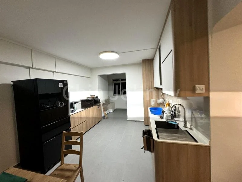 Common Room (HDB) for Rent in  444 Hougang Avenue 8 - Image 10