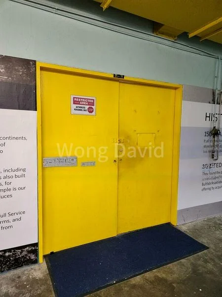 Light Industrial (B1) for Sale: Valiant Industrial Building - Image 1