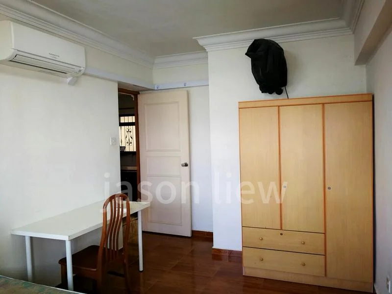 Common Room (HDB) for Rent in  660A Jurong West Street 64 - Image 6