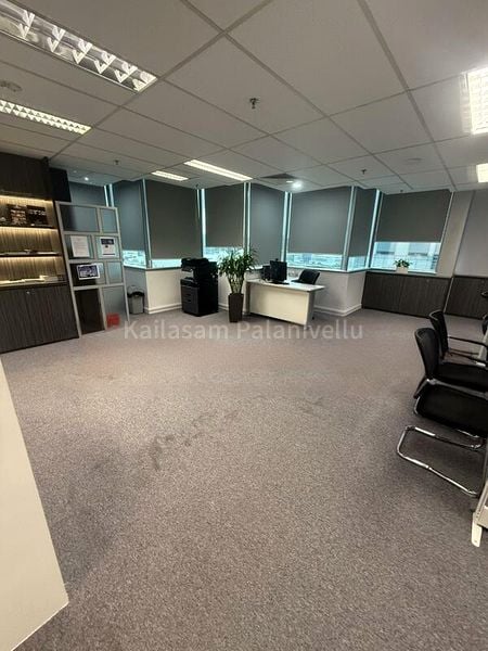 Office for Rent: Royal Building (formerly One Philip St) - Image 2