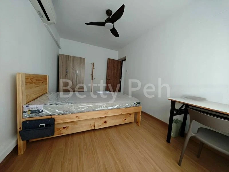 Room (HDB) for Rent in  659D Jurong West Street 65 - Image 1