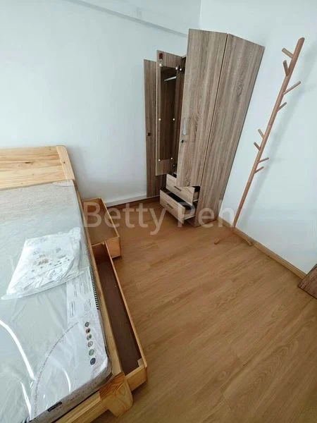 Room (HDB) for Rent in  659D Jurong West Street 65 - Image 2