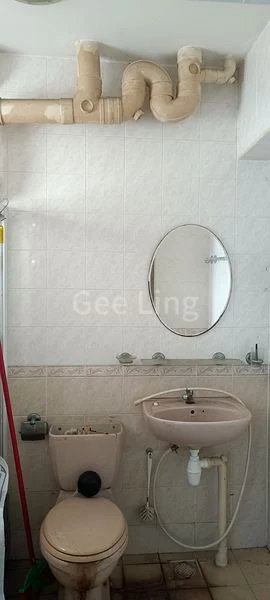 4 Room (4A) HDB for Sale in  60 Teban Gardens Road - Image 8