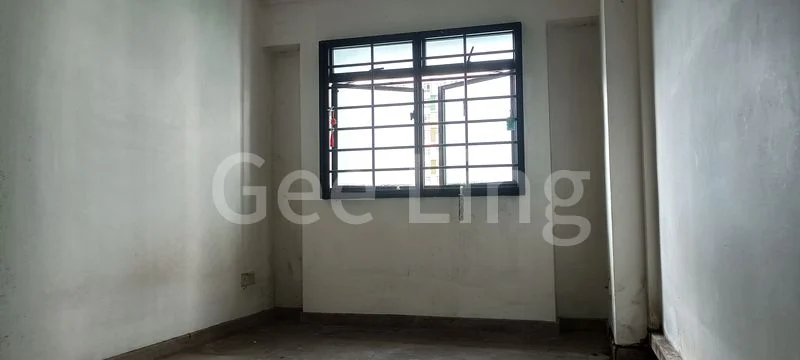 4 Room (4A) HDB for Sale in  60 Teban Gardens Road - Image 3