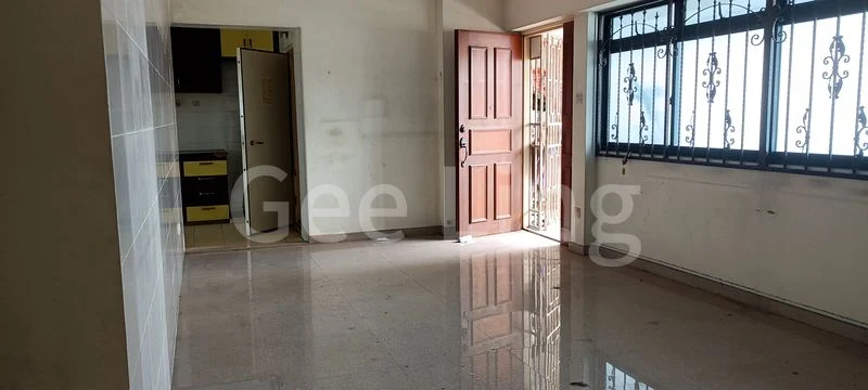 4 Room (4A) HDB for Sale in  60 Teban Gardens Road - Image 1