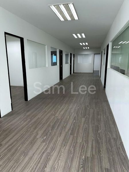 Office for Rent: 757512 - Prime Location, Modern Property on Main Street Complex & Shop - Image 7