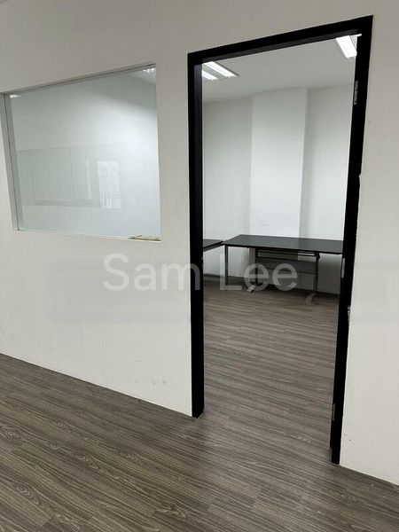 Office for Rent: 757512 - Prime Location, Modern Property on Main Street Complex & Shop - Image 4