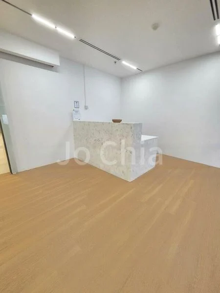 Office for Rent: Peninsula Plaza - Image 2