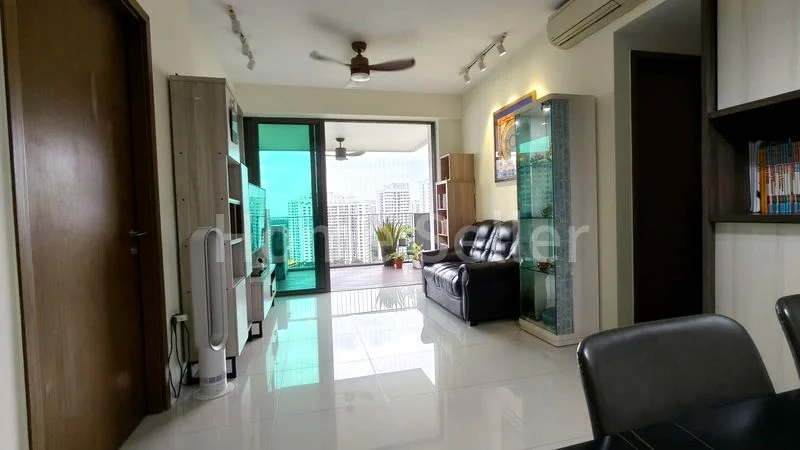 3 Bed Executive Condo for Sale in The Topiary - Image 2