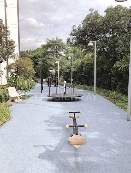 2 Bed Condo for Rent in  Village @ Pasir Panjang - Image 7