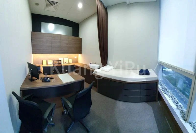 Office for Rent: SBF Center - Image 3