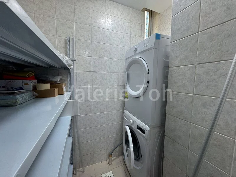 Common Room (Condo) for Rent in  The Huntington - Image 10