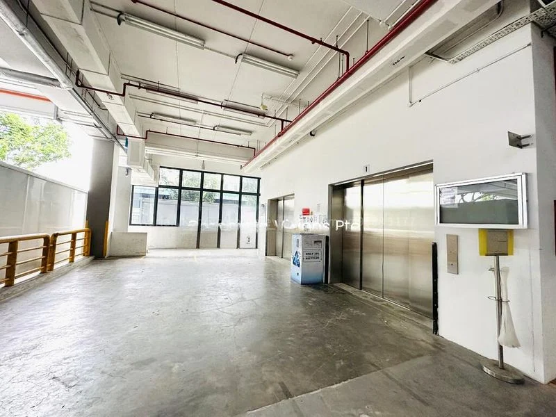 Factory / Workshop (B2) for Rent: ENTIRE FLOOR BUSINESS 2 SPACE, 5 mins walk to MRT. Suits Cleanroom, Semicon Laboratory. - Image 9
