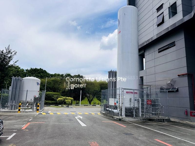 Factory / Workshop (B2) for Rent: ENTIRE FLOOR BUSINESS 2 SPACE, 5 mins walk to MRT. Suits Cleanroom, Semicon Laboratory. - Image 4