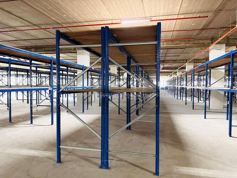 Factory / Workshop (B2) for Rent: ENTIRE FLOOR BUSINESS 2 SPACE, 5 mins walk to MRT. Suits Cleanroom, Semicon Laboratory. - Image 5