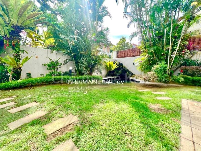 5 Bed Semi-Detached House (Landed) for Sale in  Greenbank Park - Image 1