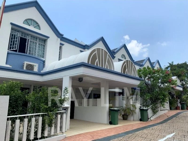 4 Bed Cluster House (Landed) for Rent in  Chancery Grove - Image 2