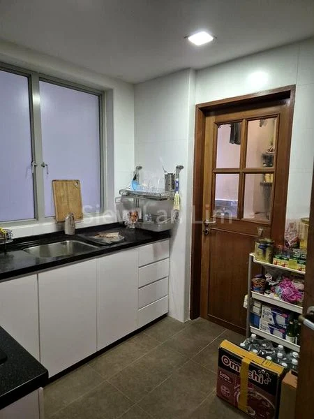 2 Bed Condo for Sale in  The Bayshore - Image 4