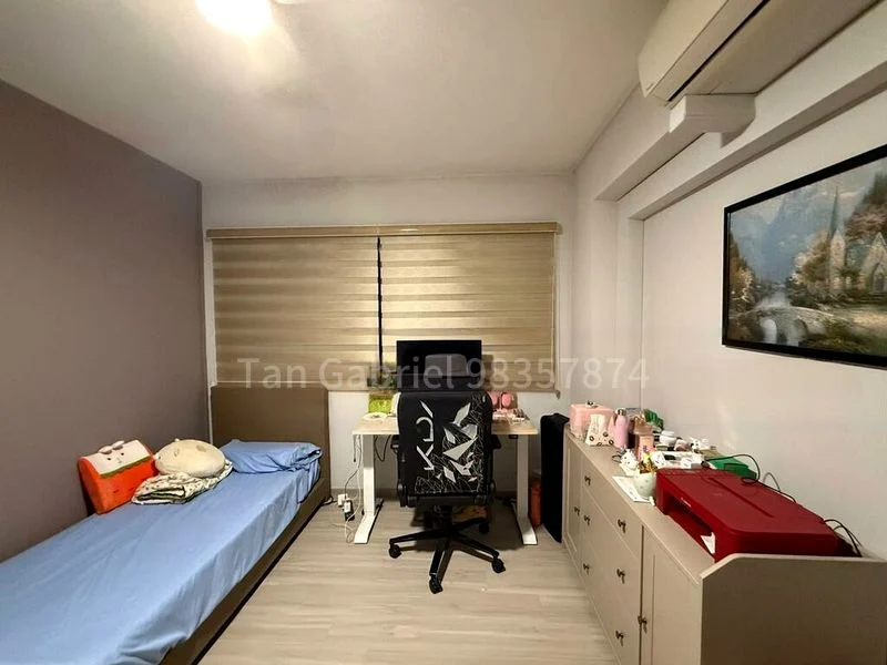 Room (HDB) for Rent in 246 Simei Street 5 - Image 2