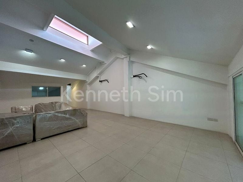 Other Retail for Rent:  Suits Most Trades  Main Road, Jln Besar - Image 4