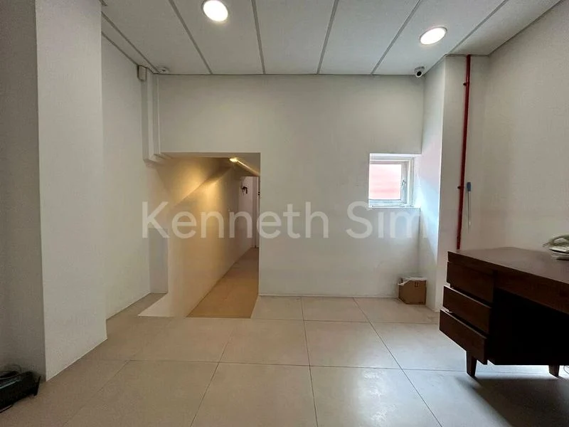 Other Retail for Rent:  Suits Most Trades  Main Road, Jln Besar - Image 2