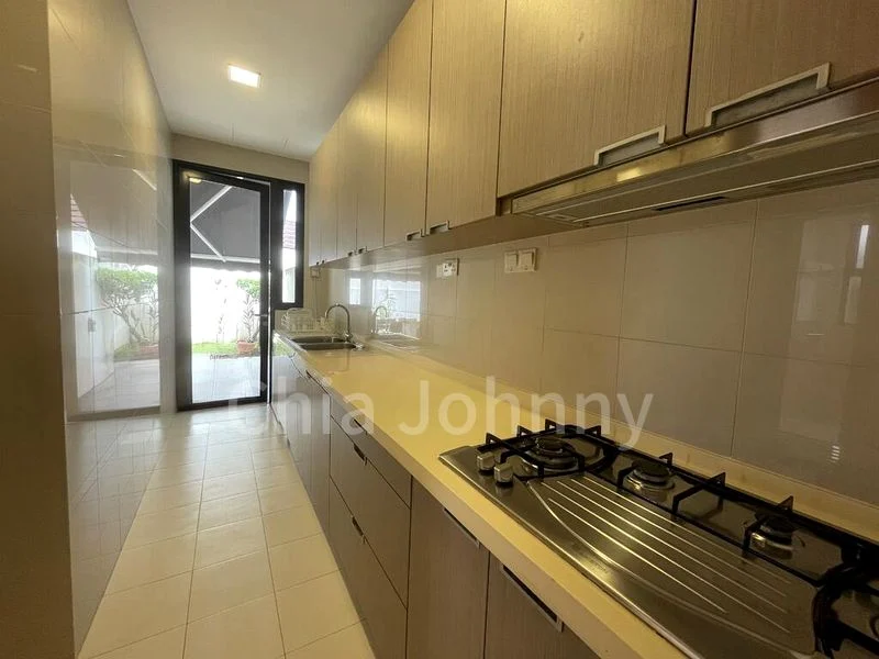 5 Bed Semi-Detached House (Landed) for Rent in  Bukit Villas - Image 15